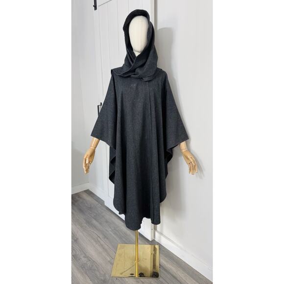 VTG 80s Daniel for Spellbound Elegant Charcoal Gray Wool Hooded Scarf Cape OS - Picture 1 of 9